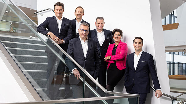 Das neue ZF-Vorstandsteam (von links nach rechts) hat viel vor: Michael Frick, Dr. Martin Fischer, Vorstandsvorsitzender Dr. Holger ...