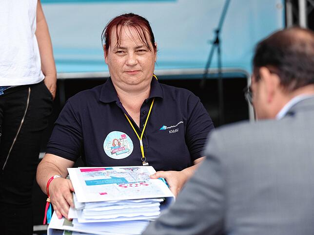 Bild 34: 600 Pflegekräfte demonstrieren vor der Gesundheitsministerkonferenz 2/2