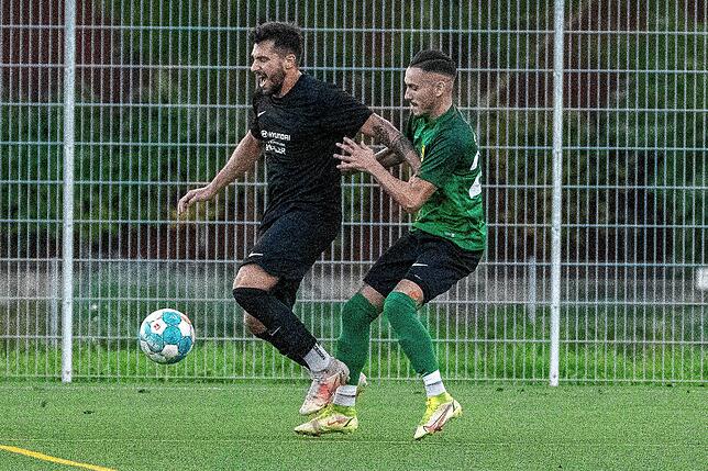 Bild 5: SV Herten rettet sich zum 2:2 gegen die SG FC Wehr/Brennet &ndash; und wir haben Bilder!