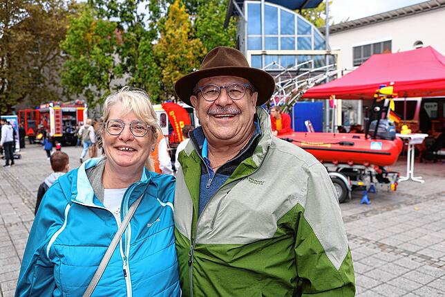 Bild 8: Der Augustinerplatz ist beim verkaufsoffenen Sonntag in der Hand der Vereine