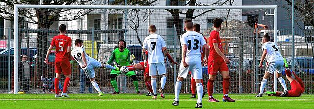 Bild 22: SV Jestetten gewinnt Kellerduell mit 3:2 gegen SV 08 Laufenburg II &ndash; und wir haben Bilder!