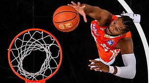 Karim Jallow und die Ulmer Basketballer stehen in den Playoffs kurz vor dem Finaleinzug.