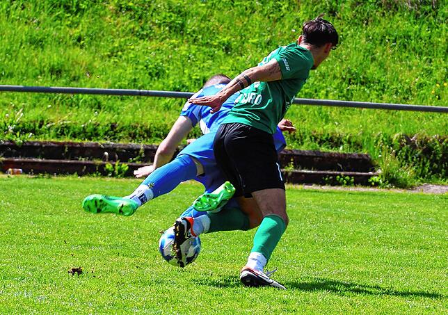 Bild 9: Der FC Kappel gewinnt mit 4:2 bei den Sportfreunden Schönenbach. Wir waren mit der Kamera dabei!
