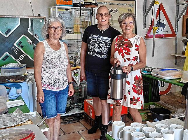 Bild 3: Bilder vom Oldtimertreffen am Schloss Meßkirch