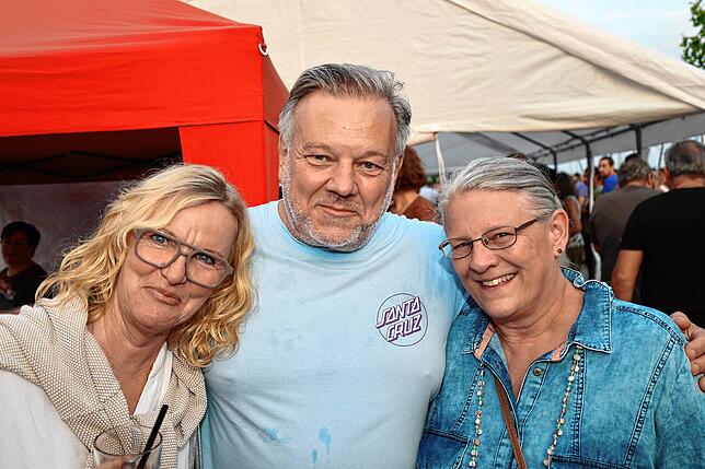 Bild 24: Zahlreiche Besucher lockt das Staader Hafenfest 2025 ans Bodenseeufer