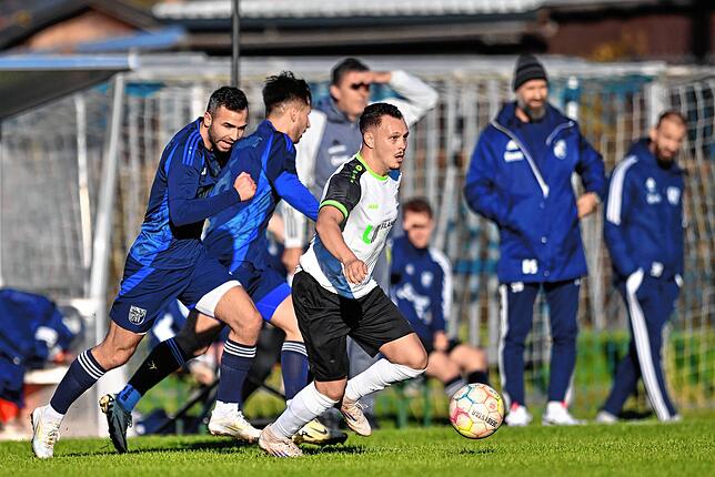 Bild 9: SV Blau-Weiß Murg gewinnt mit 2:0 beim FC Hauingen – und wir haben Bilder!