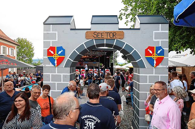 Bild 10: Das Seetorfescht 2025 ist eröffnet! An diesem Wochenende feiert ganz Allensbach