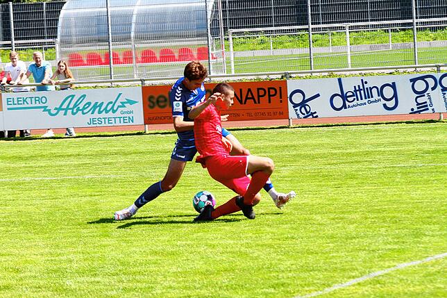 Bild 15: Nachwuchs des SC Freiburg verliert Testspiel in Jestetten &ndash; und wir haben Bilder!