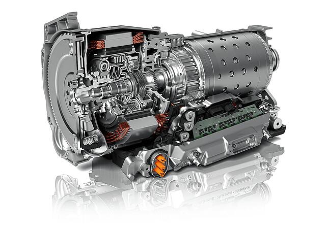 Weiterentwickeltes Erfolgsgetriebe: Das 8HP evo soll die 4. Generation des Brot-und-Butter-Getriebes 8HP von ZF ablösen. Ein E-Aggregat ...