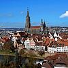 Seit 1890 betreibt die Stadt Ulm eine strenge Bodenpolitik und bekommt damit erfolgreich Miet- und Kaufpreise in den Griff.