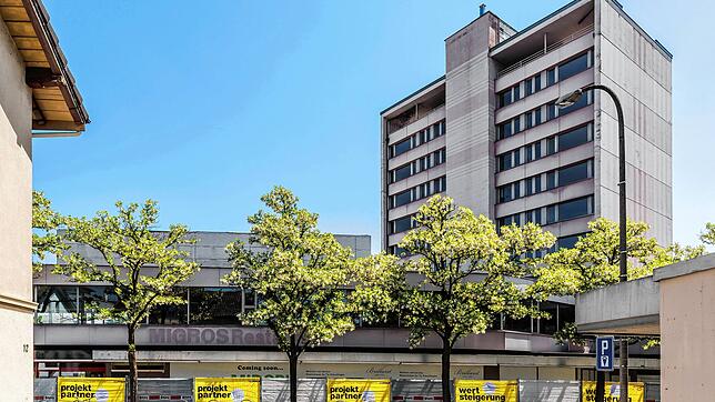 Noch sieht der Komplex an der Konstanzerstraße wenig einladend aus, doch das soll sich bis Frühjahr 2022 ändern.