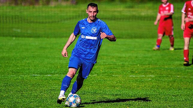 Spiel entschieden: Adelin Oborocianu traf beim mühsamen 3:2 des Tabellenführers SG Stühlingen/Weizen doppelt gegen die forsch ...