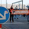 Eileen Blum (rechts) bei der Aktion am 14. Februar vorm Lago.