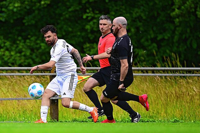 Bild 45: Meister FC Wolfenweiler-Schallstadt besiegt Vizemeister SV 08 Laufenburg mit 4:2 – wir haben Fotos!