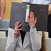 Die Konstanzer IS-Rückkehrerin Sarah O. vor dem Landgericht Düsseldorf. Der Prozess findet unter Ausschluss der Öffentlichkeit statt