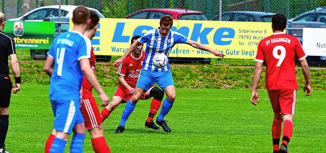 Bild 7: SV Eggingen gewinnt das Spitzenspiel gegen Verfolger SV Berau mit 4:1 &ndash; und wir haben Bilder!