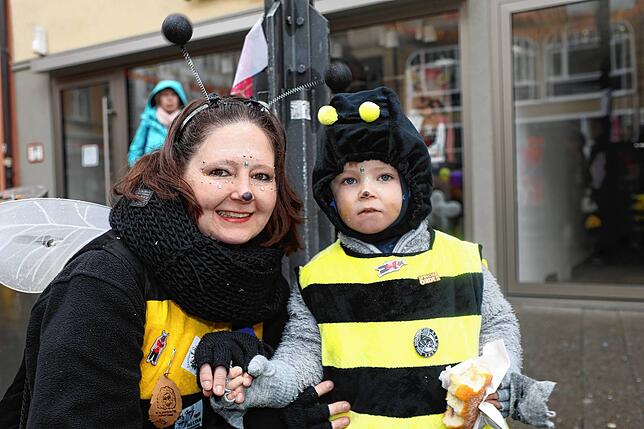 Bild 19: Fasnacht 2025 in Konstanz: Diese Bilder zeigen das bunte Narrentreiben auf der Marktstätte!
