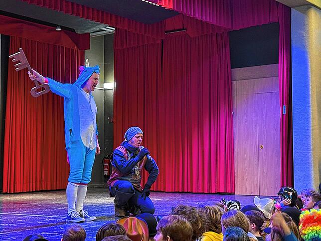 Bild 16: Fischbacher Schule am „Schmotzigen“: Fasnacht in Bildern – Die besten Momentaufnahmen!