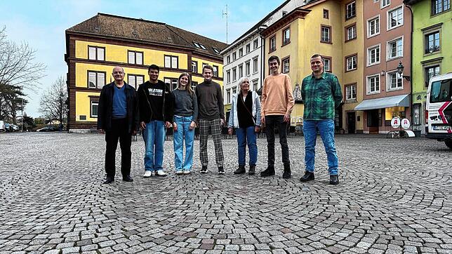 Einen großen Baum anstelle der Pflasterwüste auf dem Münsterplatz – das schlägt die Arbeitsgruppe Innenstadt mit Hartmut Fricke, Jareem ...