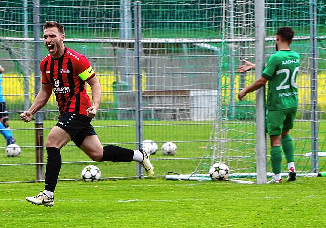 Bild 14: FC Bodman-Ludwigshafen gewinnt beim TSV Aach-Linz mit 4:2. Wir waren mit der Kamera dabei!