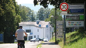 Tempo 30 ist jetzt auf der Villinger Straße vom Hindenburgring bis zum Ortsausgang ausgeschildert.