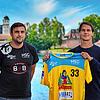 Andre Melchert (links), Sportchef der HSG Konstanz, mit Neuzugang Peter Schramm.