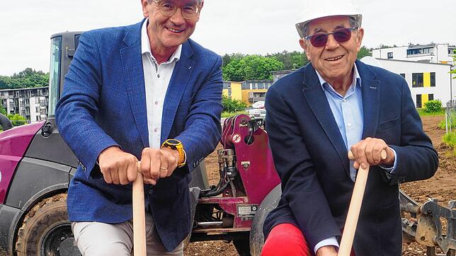 In Singen beginnen die Bauarbeiten für das &bdquo;Haus Bonhoeffer&ldquo;. Direkt am Wohngebiet Nord angrenzend bauen die Diakonischen ...