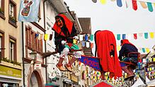 Bild : 3800 Hästräger bei Narrentreffen in Waldshut: Das sind die Bilder zum Umzug