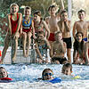 Als &bdquo;relevante Kulturtechnik&ldquo; bezeichnet es der Rektor der Grundschule Wiestor in Überlingen, dass Kinder schwimmen lernen. ...