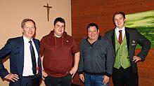 Bei der Bürgerversammlung Gaiß-Waldkirch (von links): OB Philipp Frank, Ortsvorsteher Torsten Basler, Joachim Auer, Vorsitzender der ...