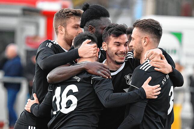 Bild 1: SV 08 Laufenburg siegt beim FC Bad Krozingen mit 3:2 &ndash; und wir haben die Bilder!