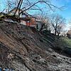 Vergangene Woche in Primisweiler bei Wangen im Allgäu. Ein Hang ist auf einer Länge von 80 Metern etwa 50 Meter tief abgerutscht. ...