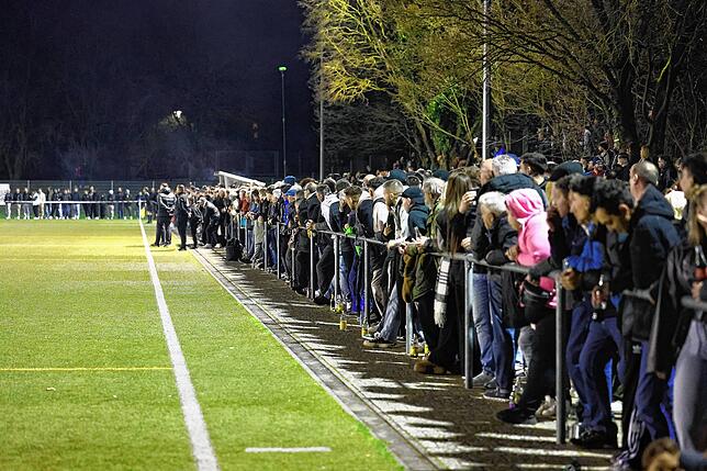 Bild 9: Unsere große Bildergalerie vom Landesliga-Spitzenspiel zwischen dem ESV Südstern und dem TSV Singen