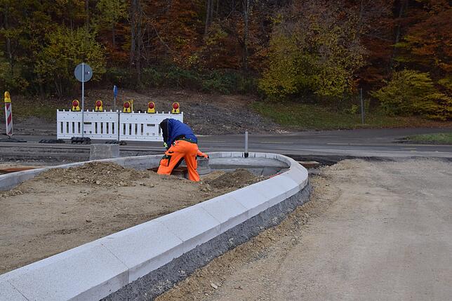 Bild 10: Fotos von der Straßenbaustelle zwischen B313 und Wahlwies aus: Alles nimmt langsam wieder Form an
