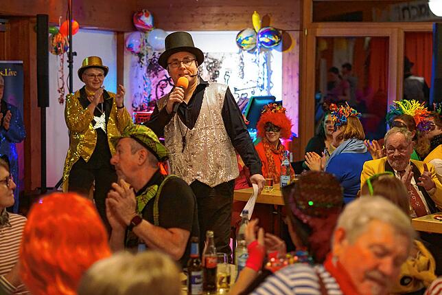 Bild 19: Frauenfasnacht in Görwihl: Der Großangriff auf deine Lachmuskeln!