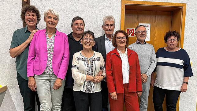 Der Vorstand (von links): Maja Ecker, Regina Scheer, die Granja-Gründer Hans-Gerd Wiesner und Sonia Falkenberg, Richard Blatter, Heike ...