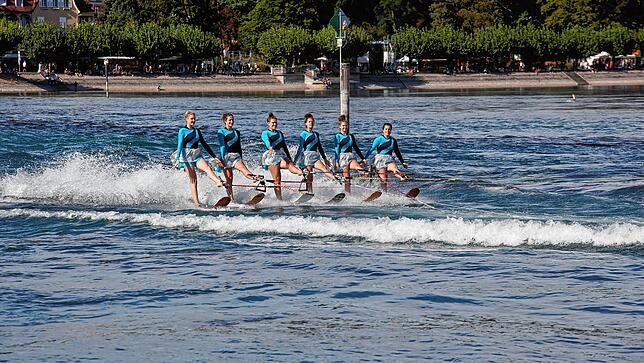Bild 6: Konstanzer Seenachtfest 2022: Ein Highlight des Tages ist die Wasserski-Show