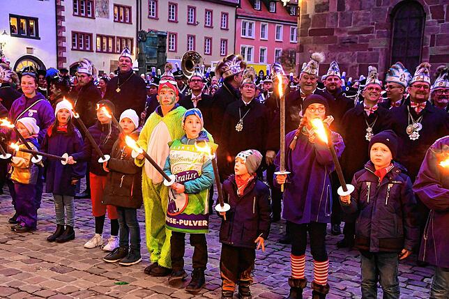 Bild 13: Jetzt haben die Villinger Narren das Regiment in der Stadt