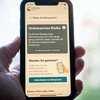 Die deutsche Corona-App und die schweizerische Tracing-App SwissCovid. Beide haben die gleiche Funktion, sind aber noch nicht ...
