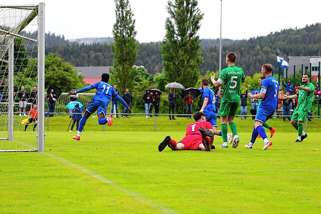 Bild 16: Möhringen gewinnt mit 2:1 gegen Aach-Linz und macht Aufstieg perfekt – wir haben die besten Bilder!