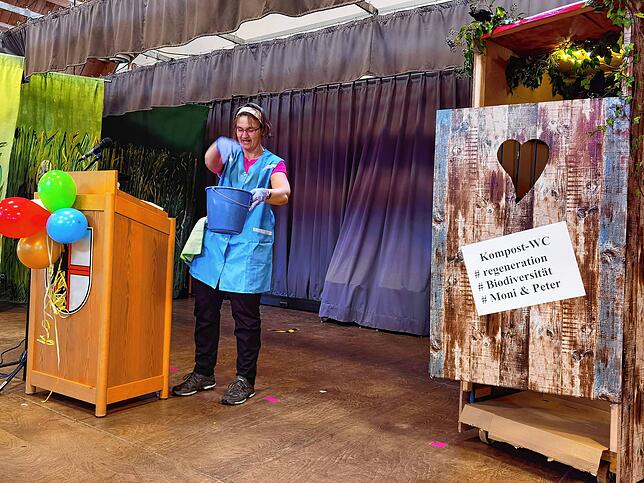 Bild 17: Fasnacht 2025: Narren übernehmen Daisendorfer Rathaus - die schönsten Bilder!