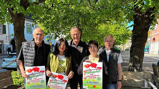 Freuen sich auf das Frühlingsfest am Sonntag, 4. Mai, in Schopfheim (von links): Manfred Schnell, Thea Adelbrecht, Martin Bühler, Sigrid ...
