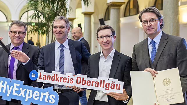 Der Landkreis Oberallgäu gehört zu den Gewinnern im Bundesförderprogramm &bdquo;HyExperts&ldquo; für regionale Wasserstoff-Konzepte, ...