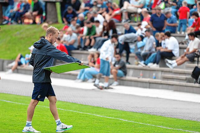 Bild 38: U19 des SC Freiburg gewinnt Test in Eggingen gegen den SV Schaffhausen mit 4:1 – wir haben Fotos!