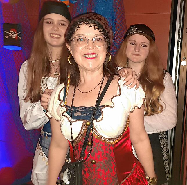 Bild 10: Waldshut: Frauen feiern ausgelassen bei der unvergesslichen Frauenfasnacht – Bilder hier!