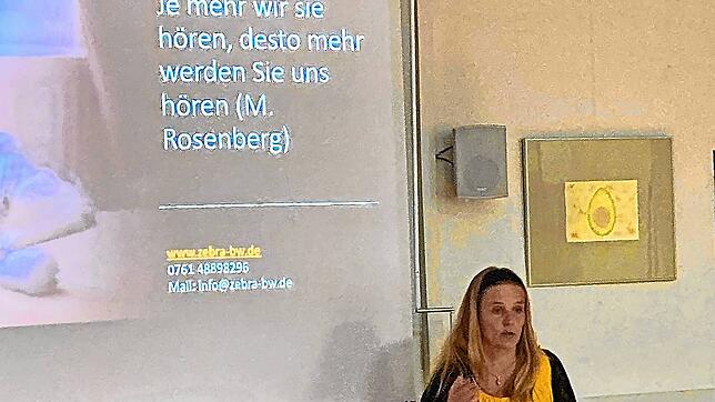 Sarah Pohl spricht über den Umgang mit radikalen Gesinnungen. Foto: Raphael Sickinger