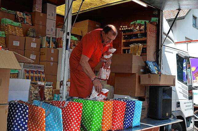 Bild 12: Bilder des Hamburger Fischmarkt in Todtmoos