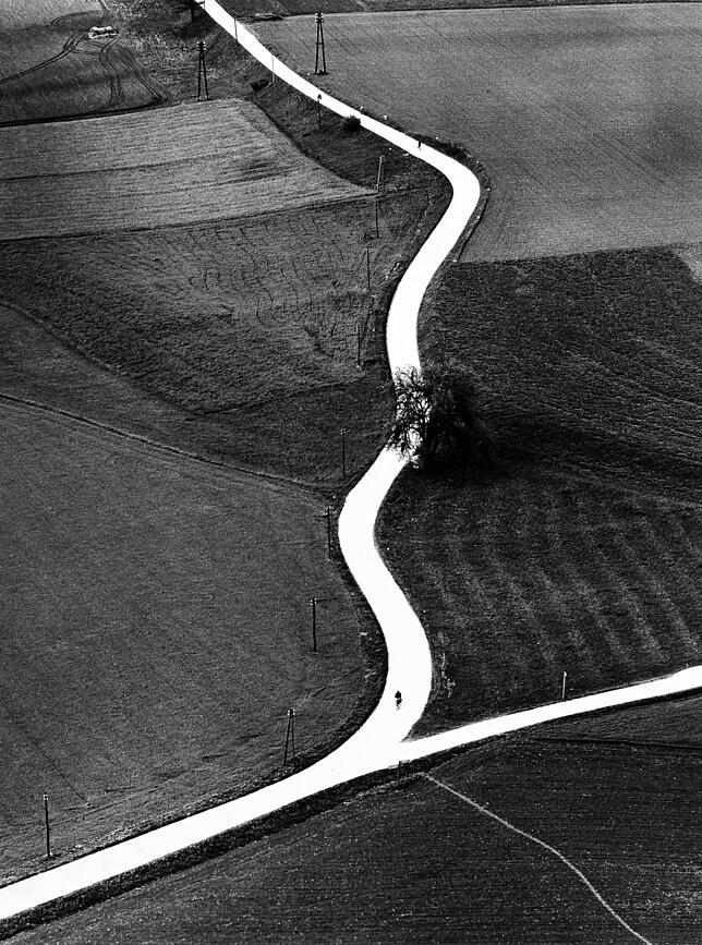 Toni Schneiders: &bdquo;Landweg Kärnten&ldquo; (1957).