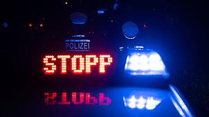 Die Ursache für den Unfall im Rems-Murr-Kreis ist laut Polizei noch völlig unklar. (Symbolbild)