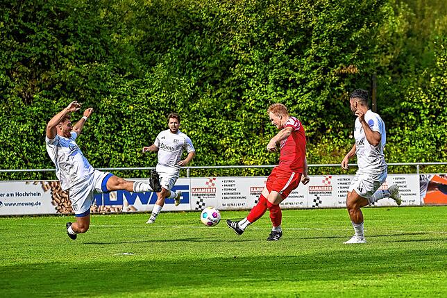 Bild 36: SV Blau-Weiß Murg besiegt den FC Schlüchttal mit 4:1 – und wir haben Bilder!